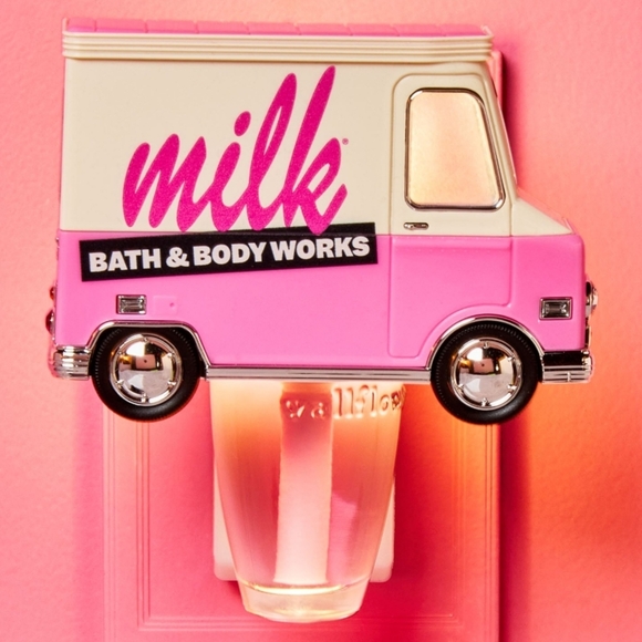 Bath & Body Works Milk Bar Truck Wallflower Plug NEW